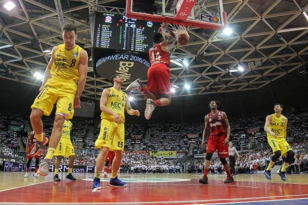 姆巴佩在场 姆巴佩在场