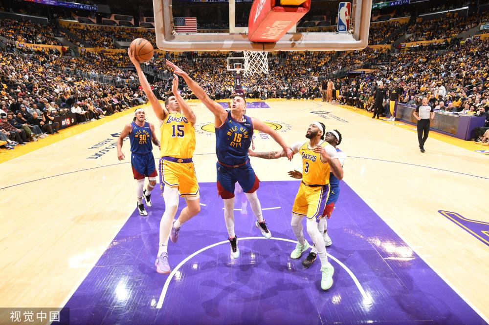 的代表团有 的代表团有